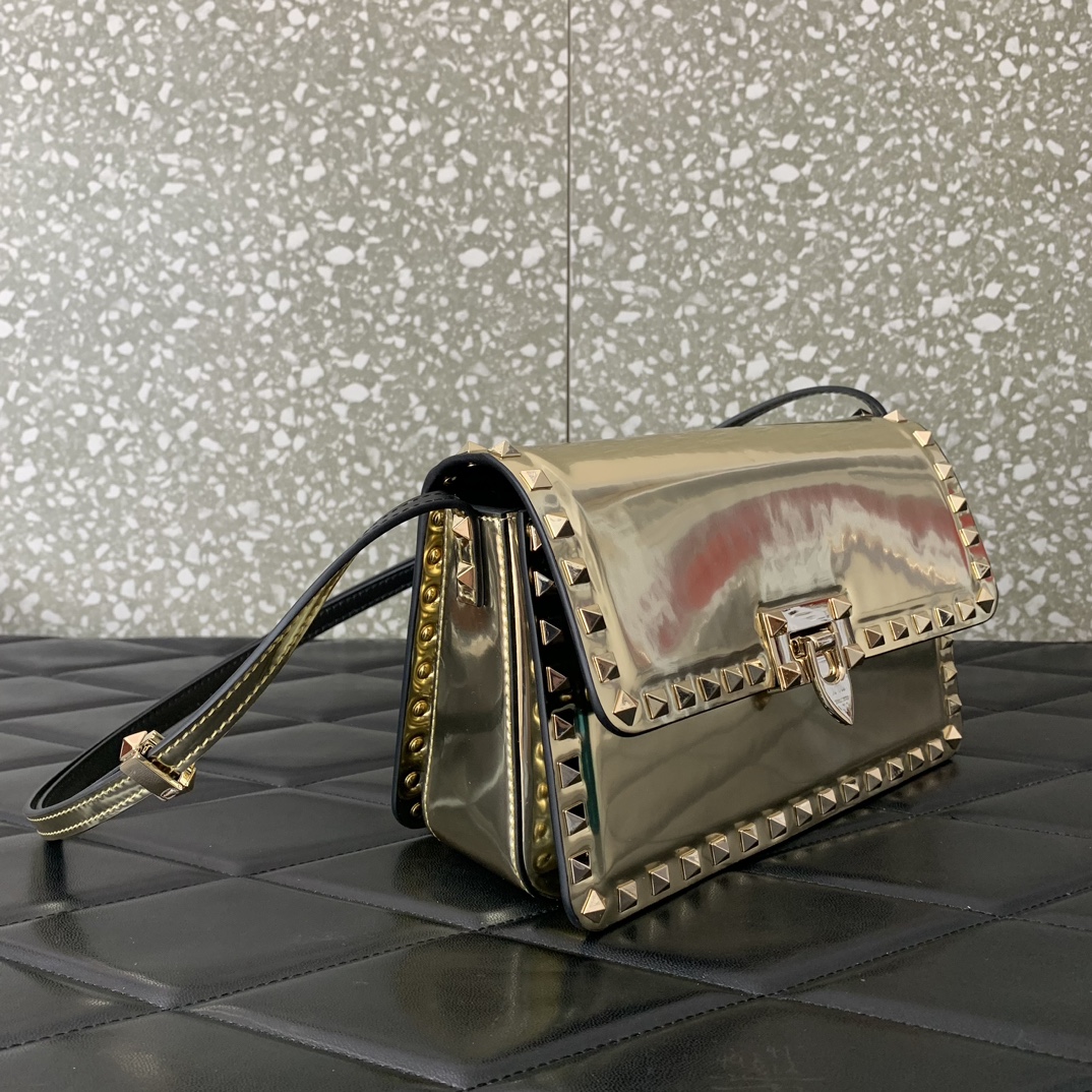 Valentino Garavani Rockstud Big Shoulder Bag in Gold Smooth Leather